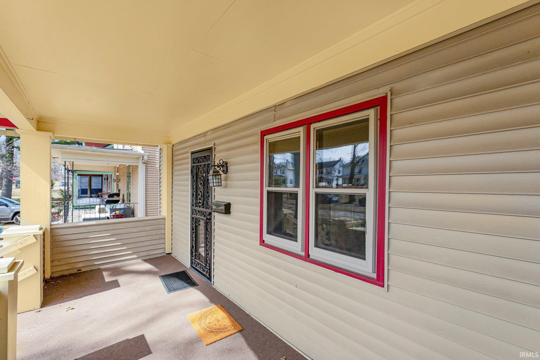 326 Arcadia Court Fort Wayne, IN 46807 - Photo 4 of 34