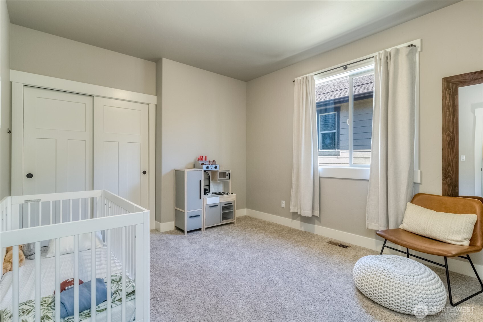341 Reserve Way Walla Walla, WA 99362 - Photo 20 of 40 a bedroom with furniture and a window