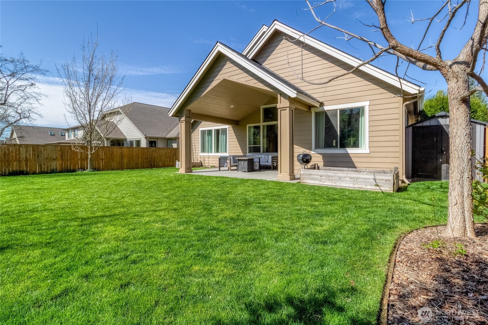 341 Reserve Way Walla Walla, WA 99362 - Photo 34 of 40 a front view of a house with yard and green space