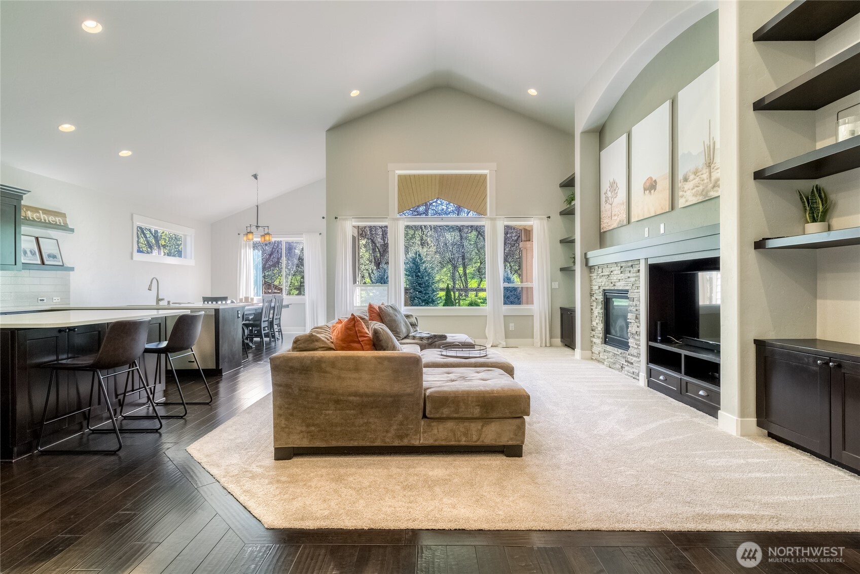 341 Reserve Way Walla Walla, WA 99362 - Photo 6 of 40 a living room with furniture window and wooden floor