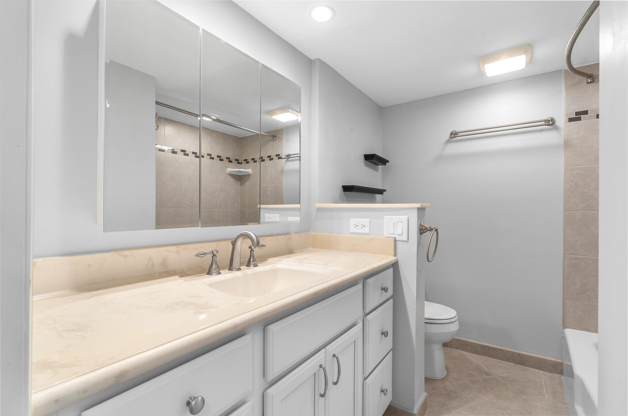 950 Ponce De Leon Road, Unit 3120 Boca Raton, FL 33432 - Photo 20 of 49 DSC02073-Edit