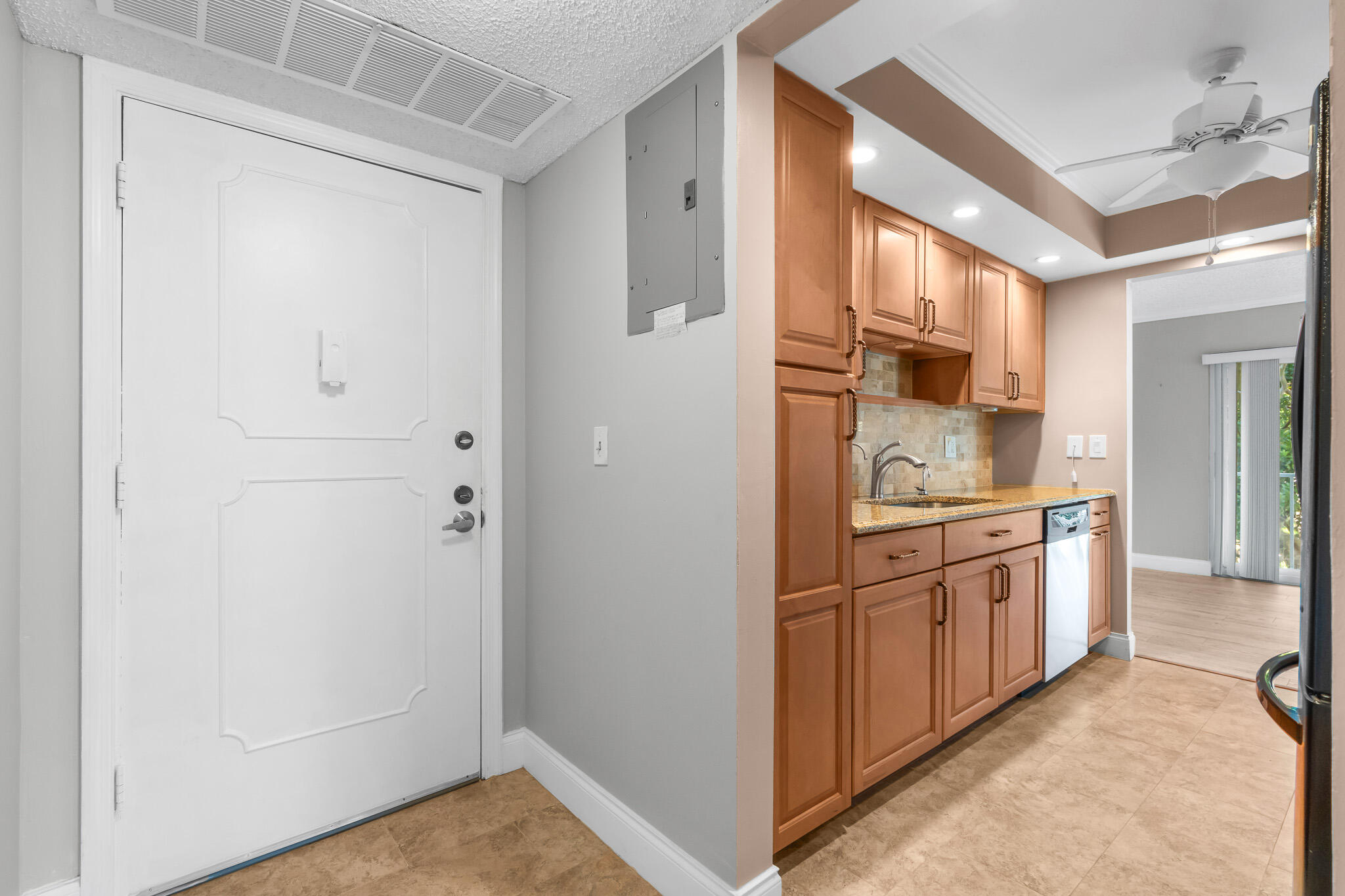 950 Ponce De Leon Road, Unit 3120 Boca Raton, FL 33432 - Photo 4 of 49 DSC02003
