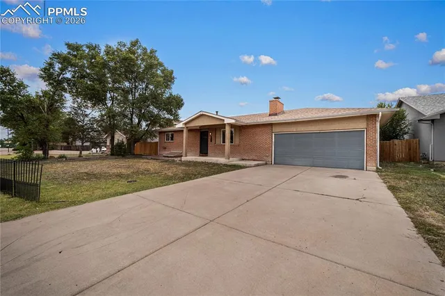 $375,000 | 911 Candytuft Boulevard, Pueblo, CO 81001