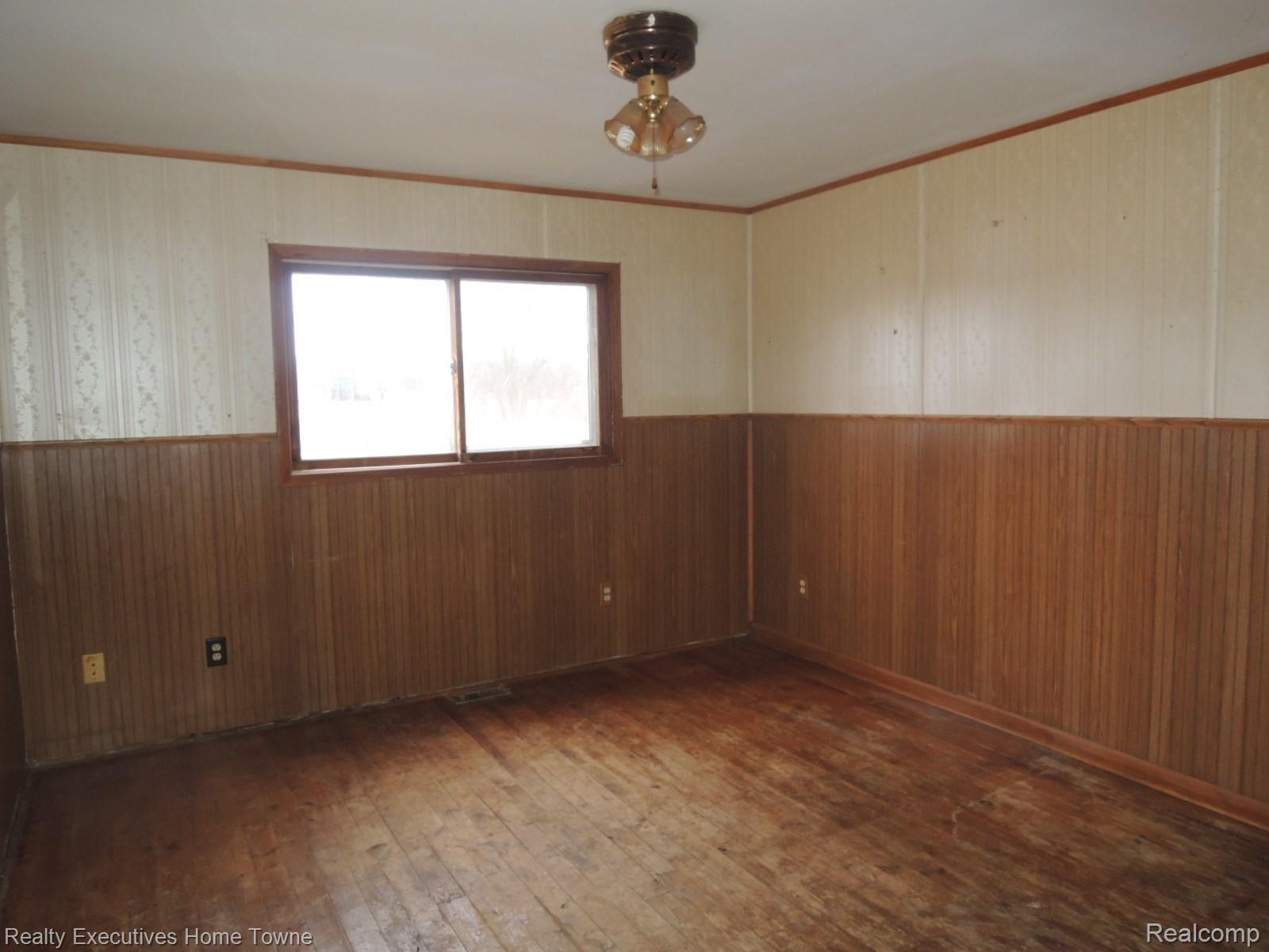 3046 Walker Road Carsonville, MI 48419 - Photo 19 of 31 DSCN6118.JPG