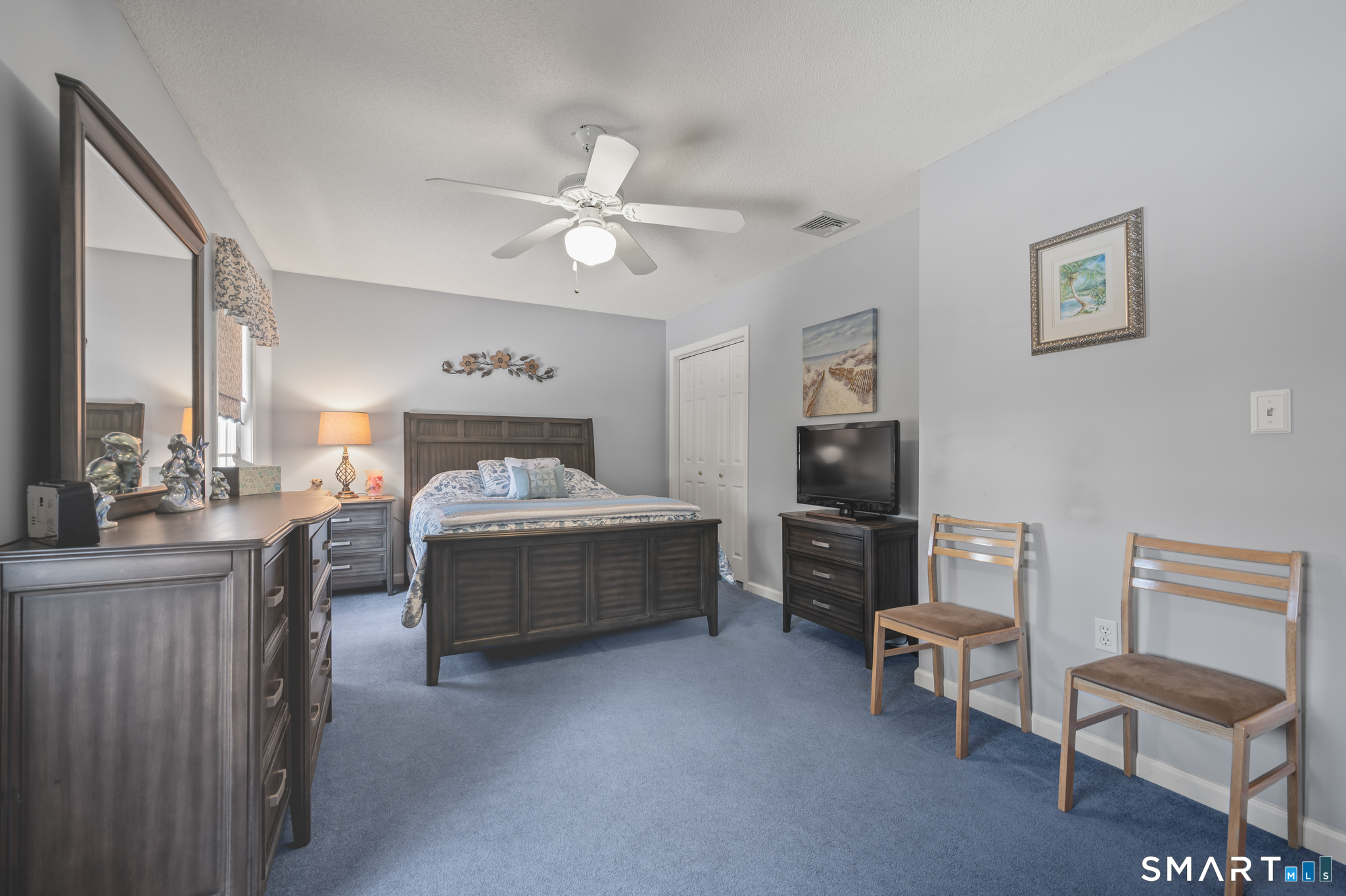 19 Woodside Way Bristol, CT 06010 - Photo 28 of 43