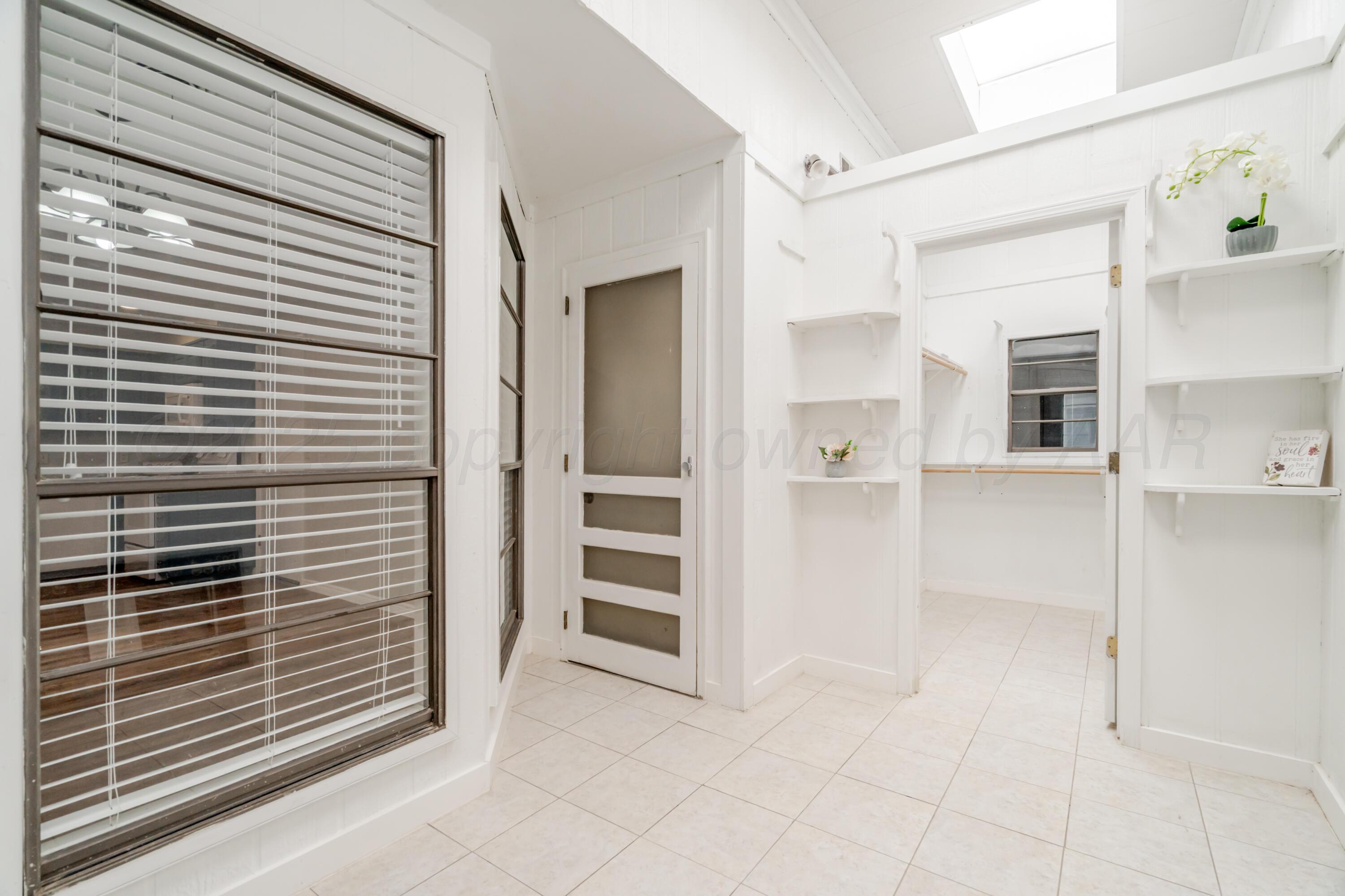 6106 Belpree Road Amarillo, TX 79106 - Photo 12 of 33 a view of closet area