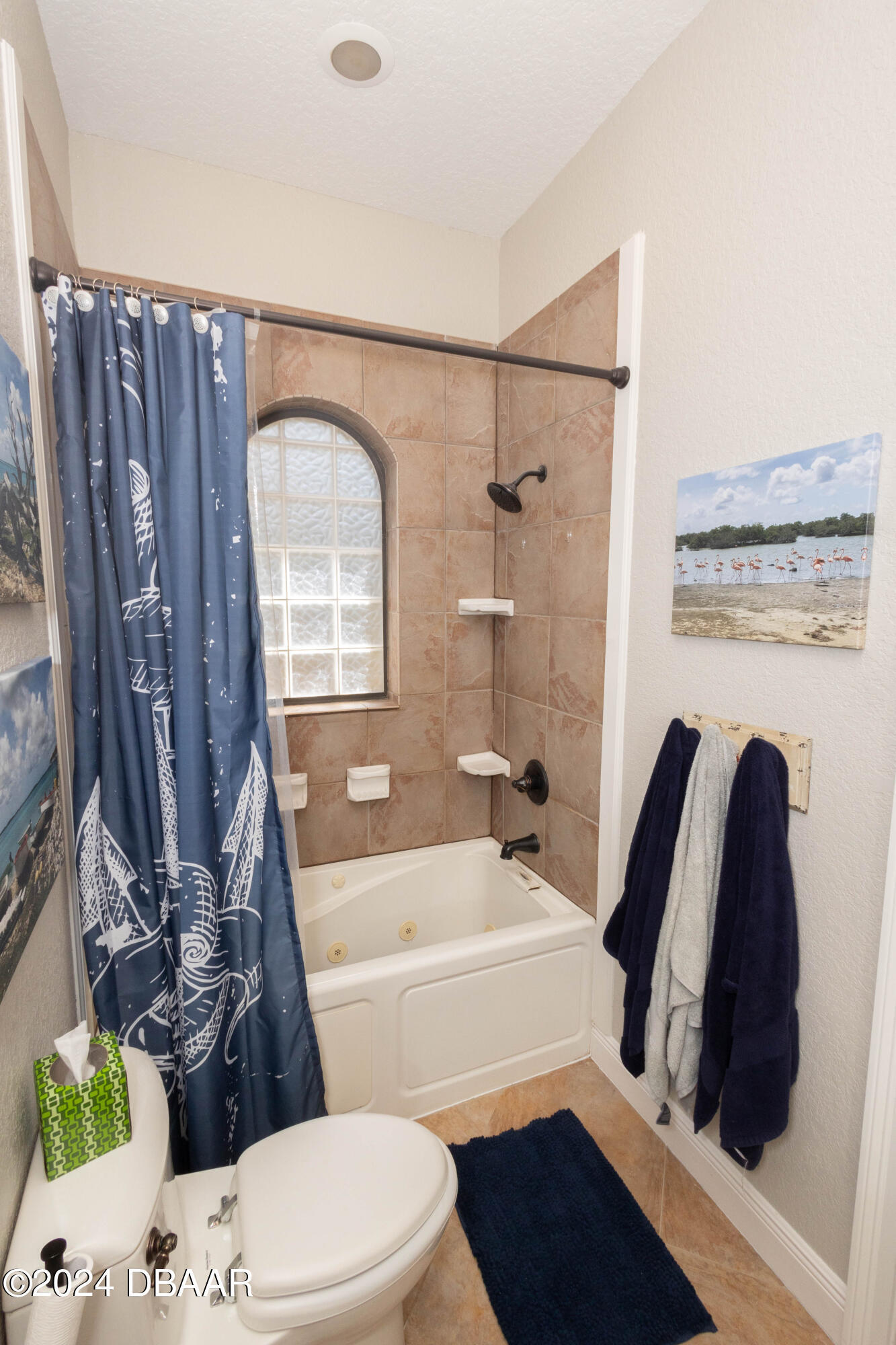 175 Whitcomb Drive Geneva, FL 32732 - Photo 42 of 91 a bathroom with a sink toilet and shower