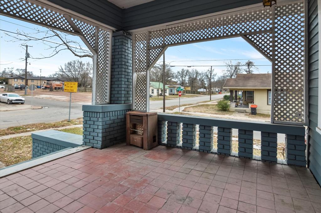 738 1st Street Southwest Paris, TX 75460 - Photo 24 of 25