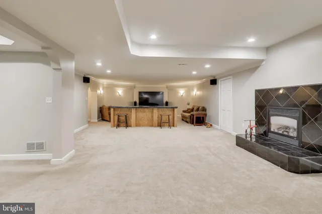 $1,600,000 | 918 St Michaels Drive, Gambrills, MD 21054