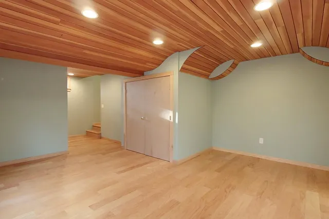 $615,000 | 93 Old Milford Road, Brookline, NH 03033