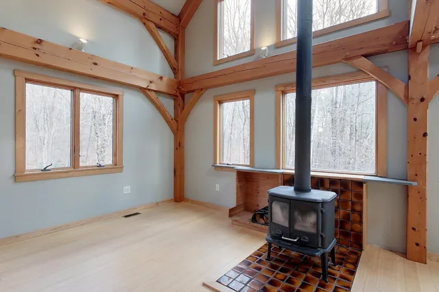 $615,000 | 93 Old Milford Road, Brookline, NH 03033