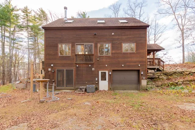 $615,000 | 93 Old Milford Road, Brookline, NH 03033