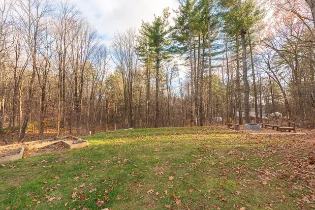 $615,000 | 93 Old Milford Road, Brookline, NH 03033