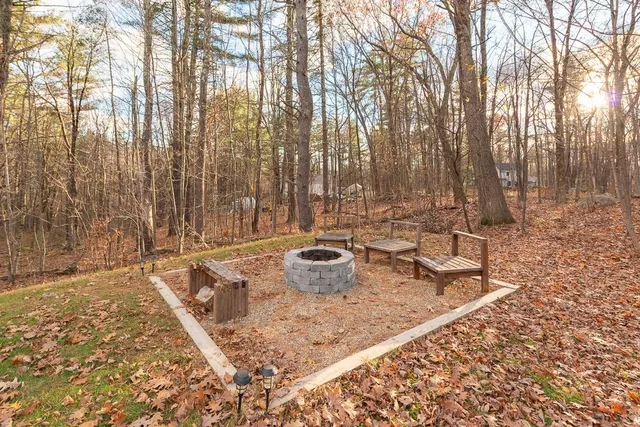 $615,000 | 93 Old Milford Road, Brookline, NH 03033