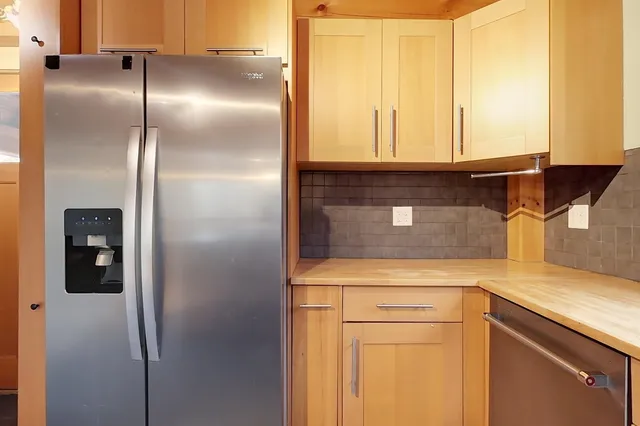 $615,000 | 93 Old Milford Road, Brookline, NH 03033