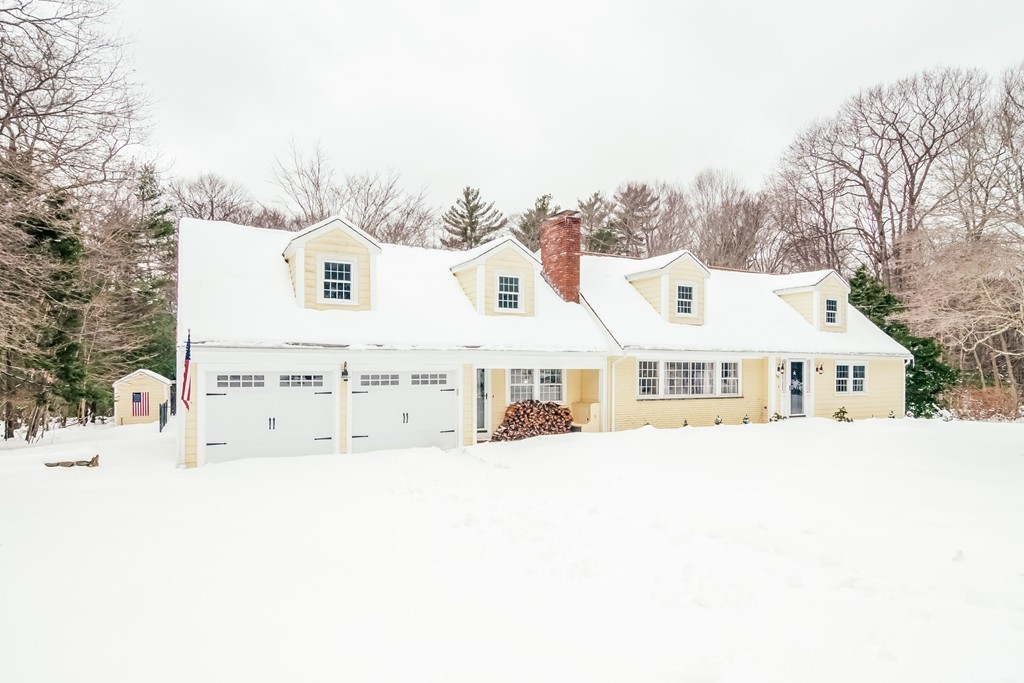 78 Vernon Road Scituate, MA 02066 - Photo 3 of 28 Gallery Image 3
