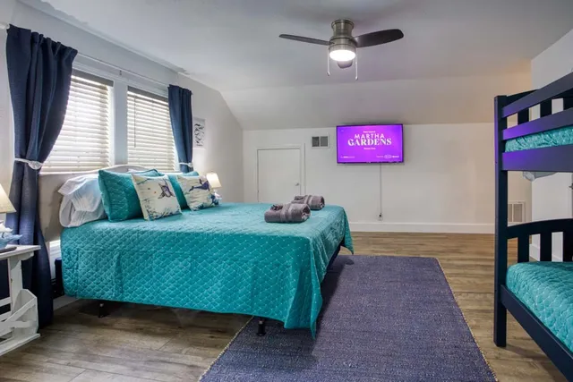 $6,000 | 100 Ocean View Place, Corpus Christi, TX 78411