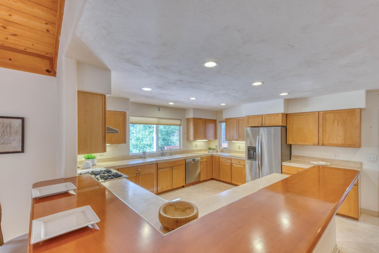 328 San Benancio Road Salinas, CA 93908 - Photo 16 of 46