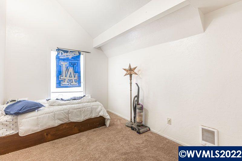 1114 Southwest Calapooia Street Albany, OR 97321 - Photo 12 of 40