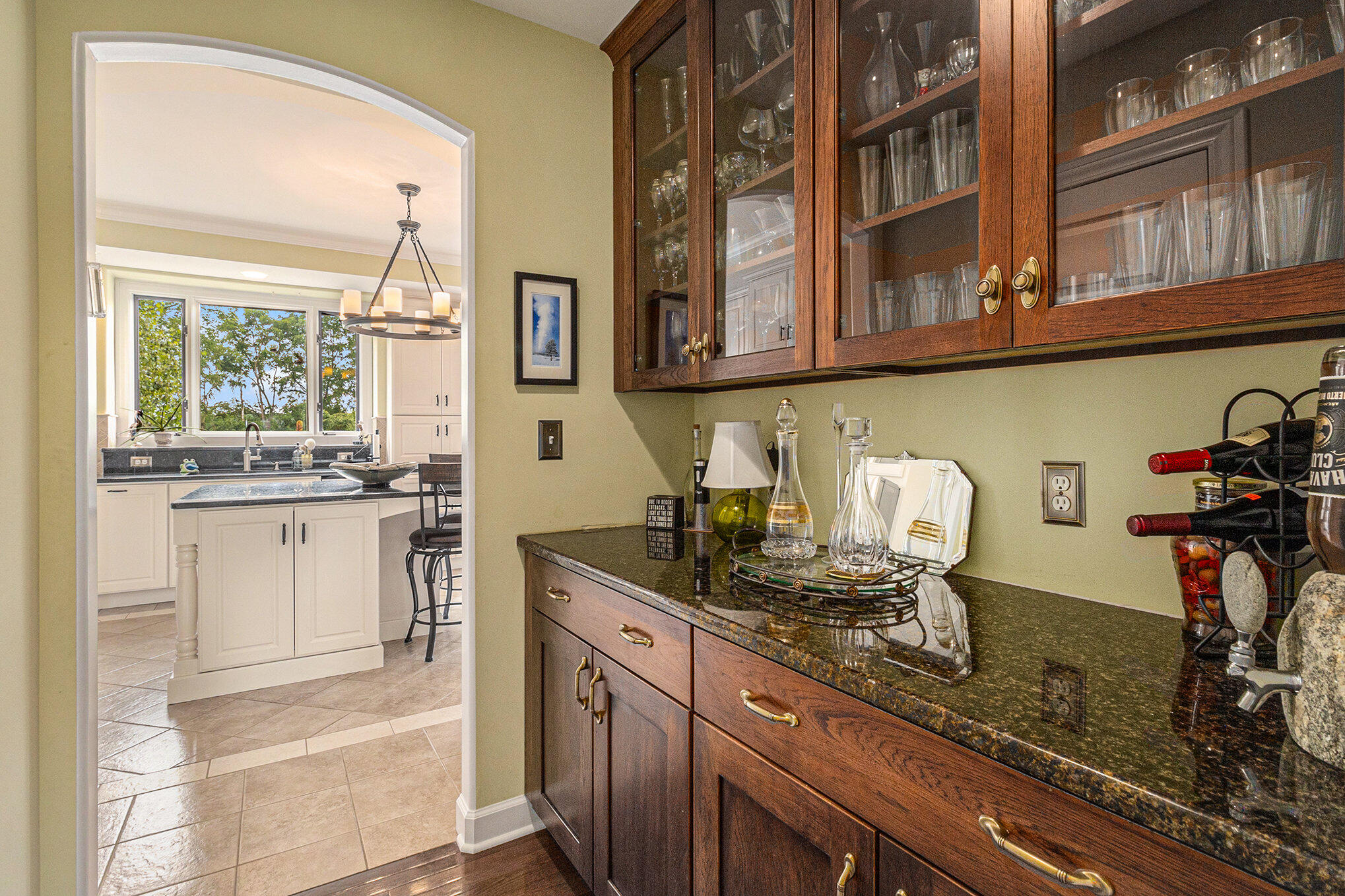 2865 Walters Way Ann Arbor, MI 48103 - Photo 25 of 89 butlers pantry