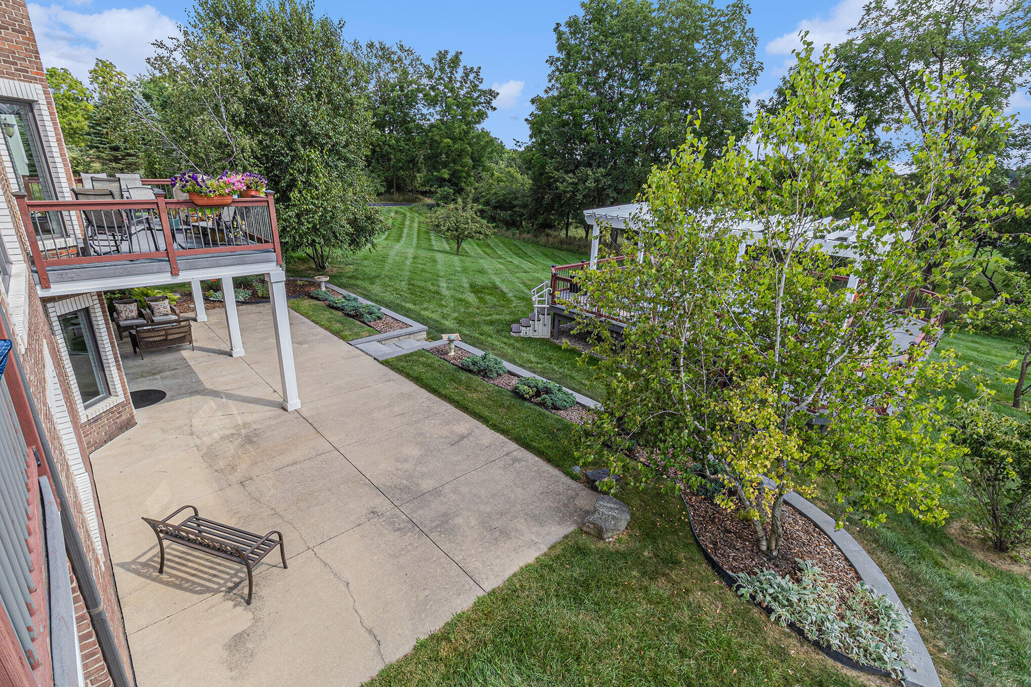 2865 Walters Way Ann Arbor, MI 48103 - Photo 72 of 89 patio w/covered seating area
