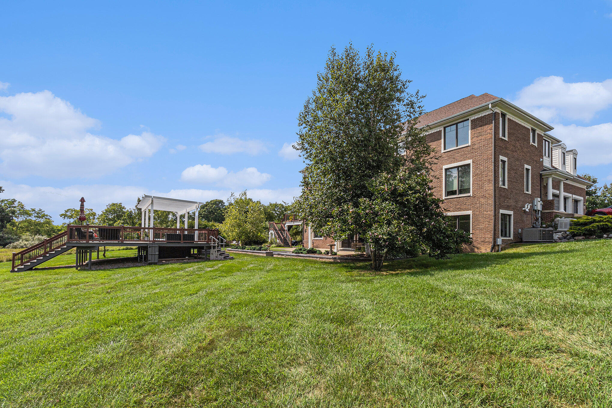 2865 Walters Way Ann Arbor, MI 48103 - Photo 76 of 89 073_img_7989