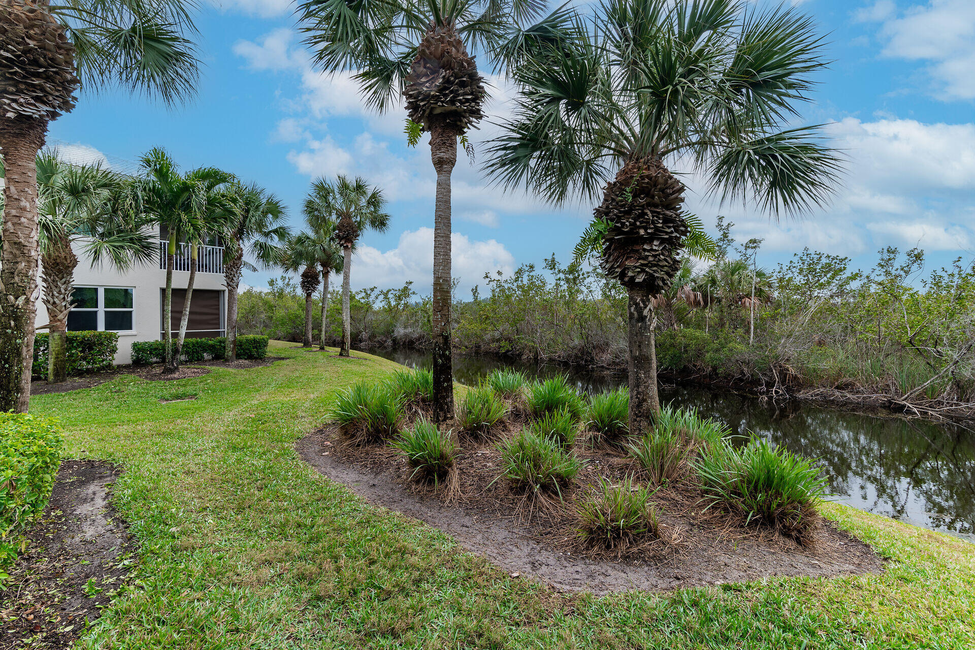 4685 Hawks Nest Way, Unit 101 Naples, FL 34114 - Photo 23 of 42 virtual-tour-361553-45
