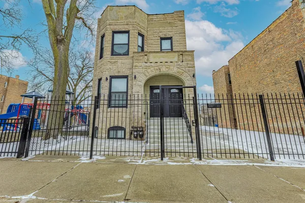$519,999 | 1539 South Christiana Avenue, Chicago, IL 60623