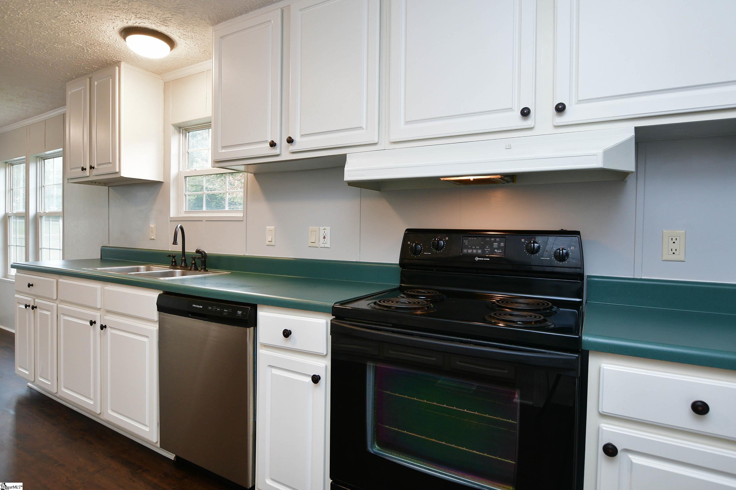 5565 State Rd S-42-1890 Chesnee, SC 29323 - Photo 7 of 25