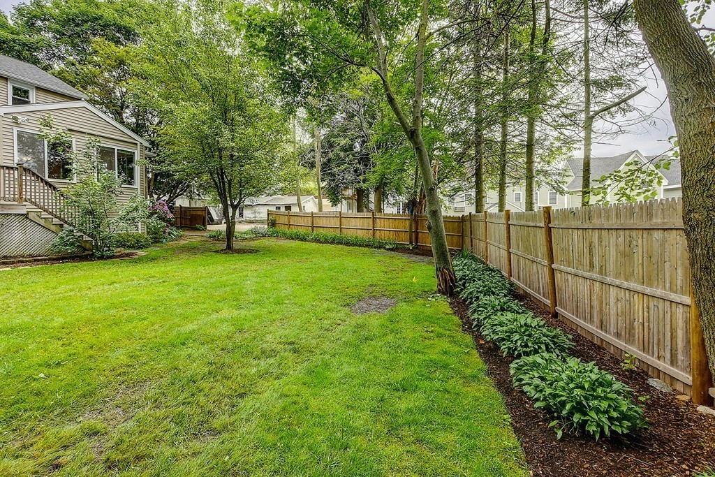 39 Davis St Extension Woburn, MA 01801 - Photo 9 of 29