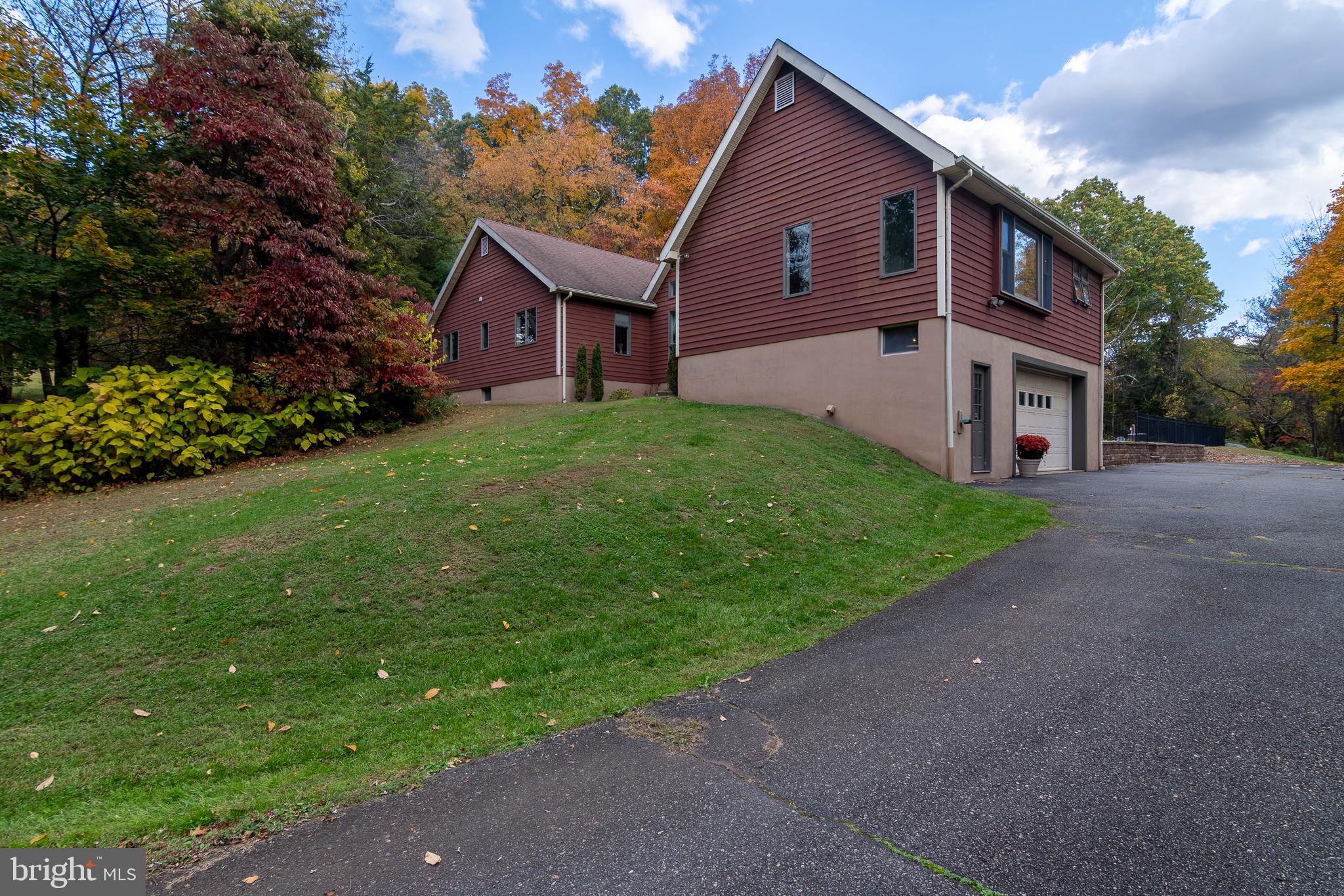 9 Wayside Lane Lebanon, NJ 08833 - Photo 1 of 41 Welcome to 9 Wayside Lane