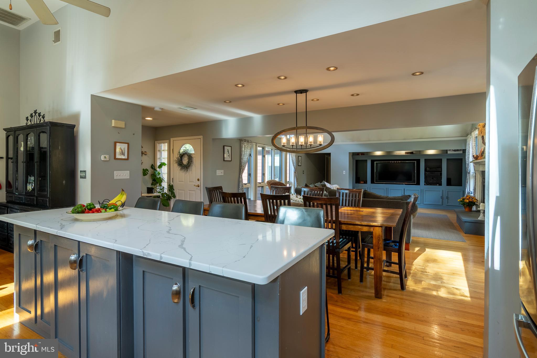 9 Wayside Lane Lebanon, NJ 08833 - Photo 12 of 41 Open to Dining Room
