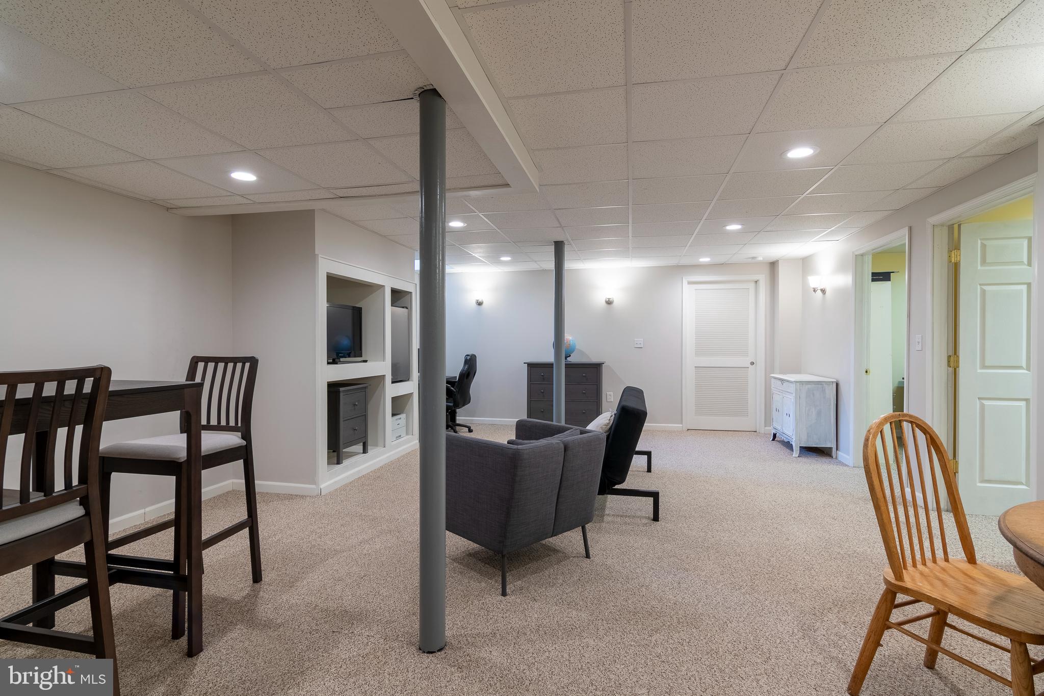 9 Wayside Lane Lebanon, NJ 08833 - Photo 27 of 41 Family/Rec Room