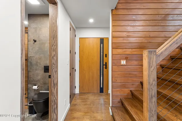 $1,288,000 | 1142 Oakland Place, Pocono Pines, PA 18350