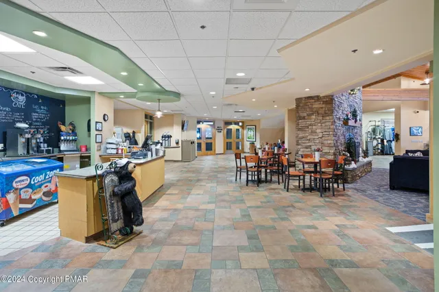 $1,288,000 | 1142 Oakland Place, Pocono Pines, PA 18350