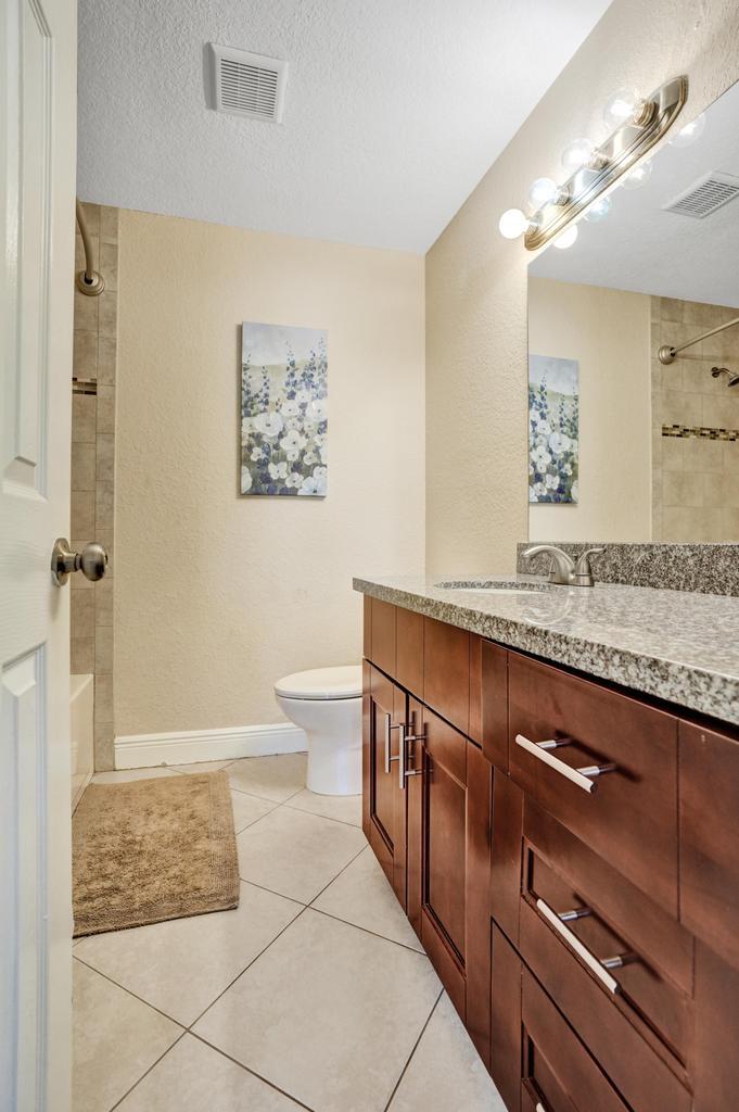 740 Buttonwood Road North Palm Beach, FL 33408 - Photo 17 of 44 DSC07913