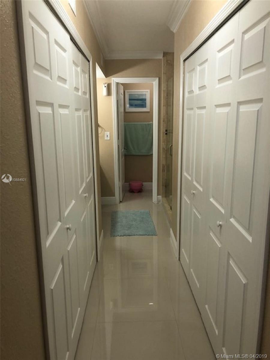 16421 Bridge End Road, Unit 16421 Miami Lakes, FL 33014 - Photo 22 of 48 Gallery Image 22
