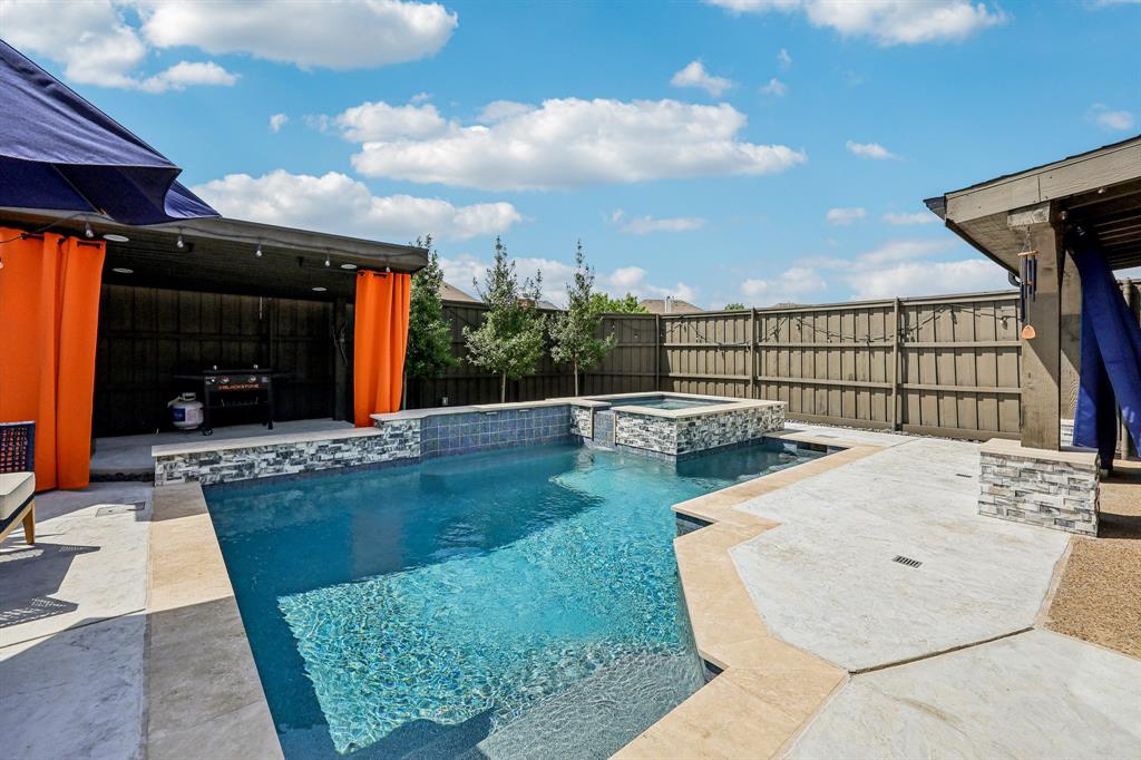 5603 Blazing Star Road Frisco, TX 75036 - Photo 35 of 39 a view of a terrace