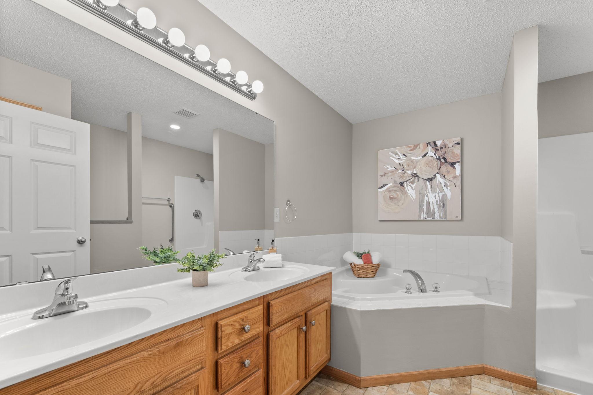 74 Crown Pointe Curve Hudson, WI 54016 - Photo 18 of 24