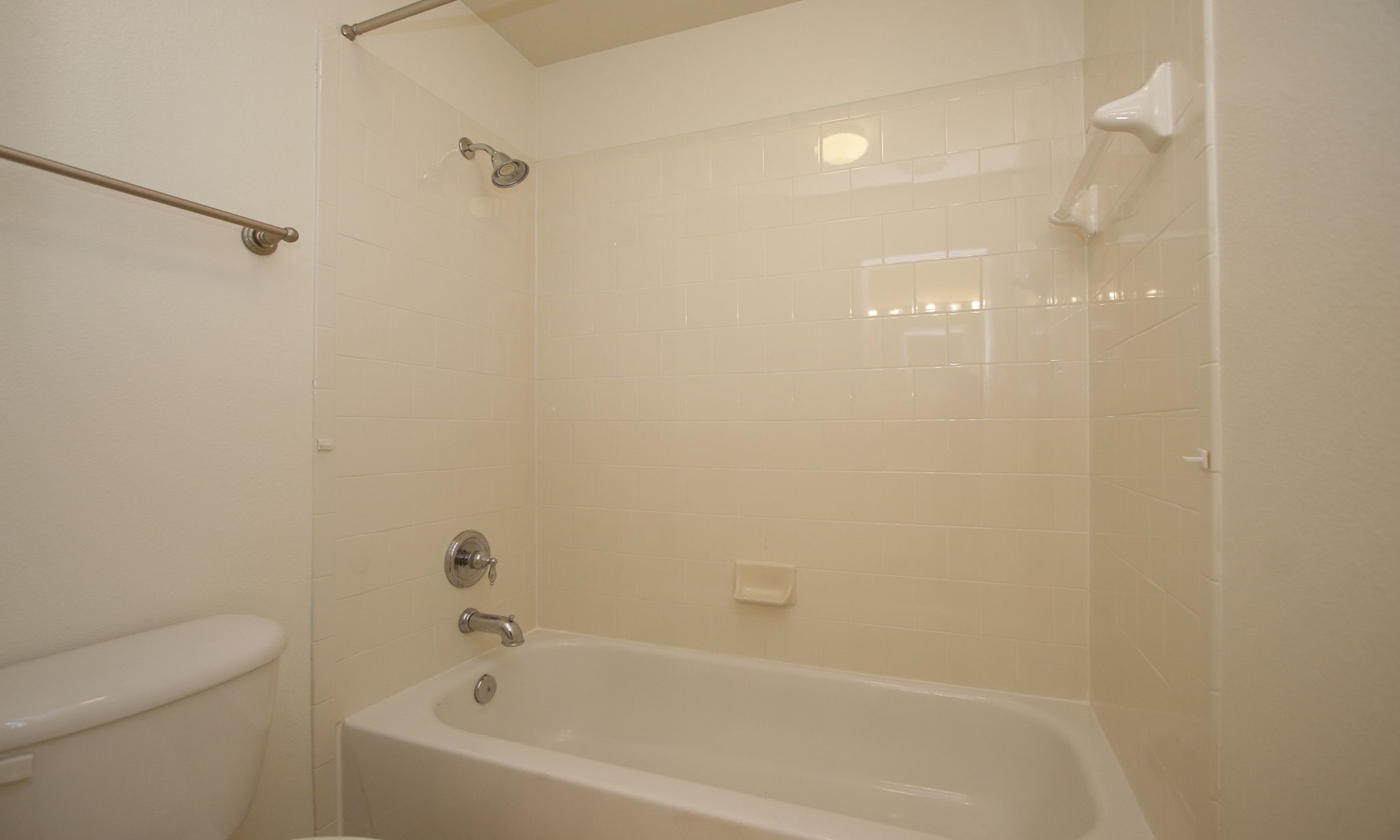 2802 Parkeston Drive Spring, TX 77388 - Photo 33 of 49 a close up of a bathtub in a bathroom