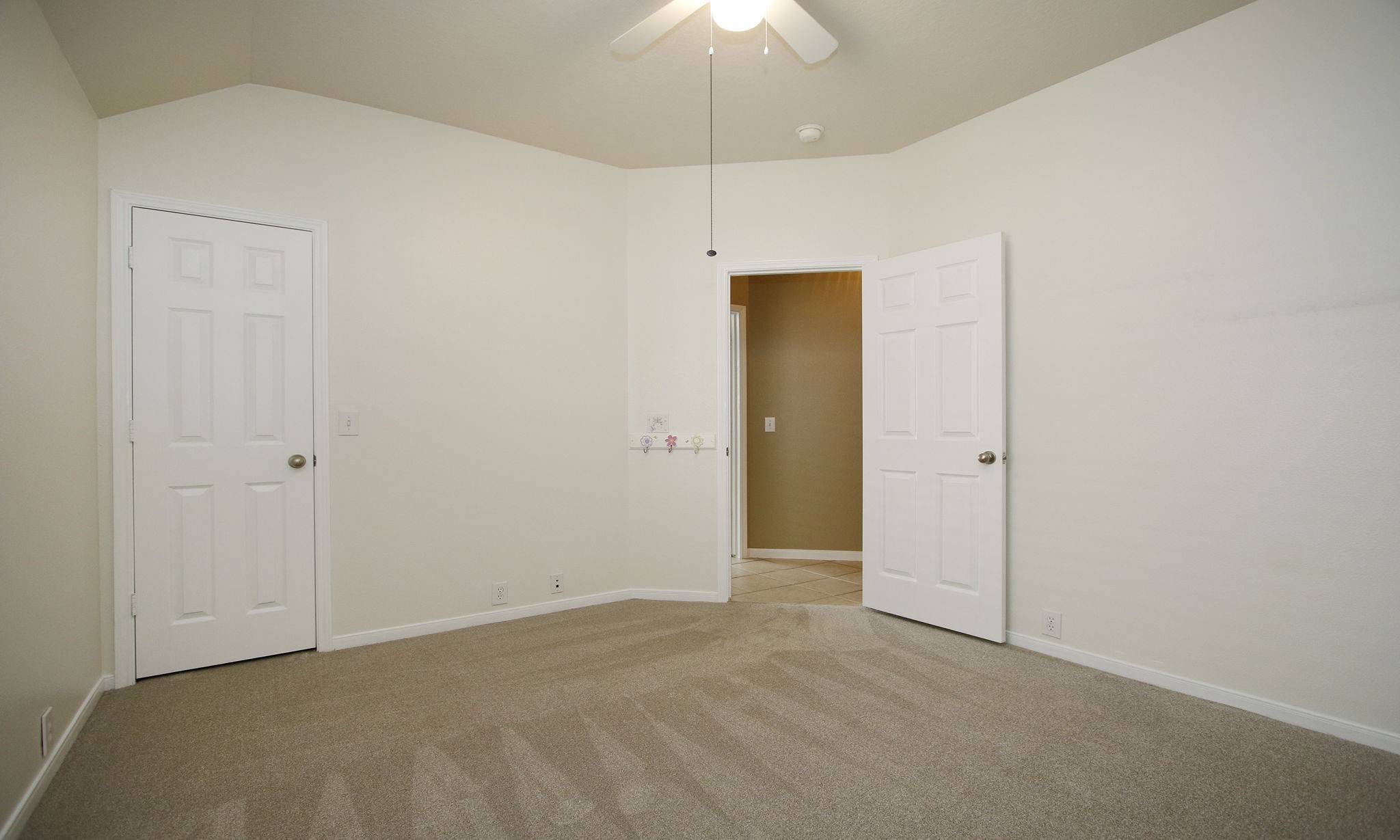 2802 Parkeston Drive Spring, TX 77388 - Photo 35 of 49 a view of a room with an empty room