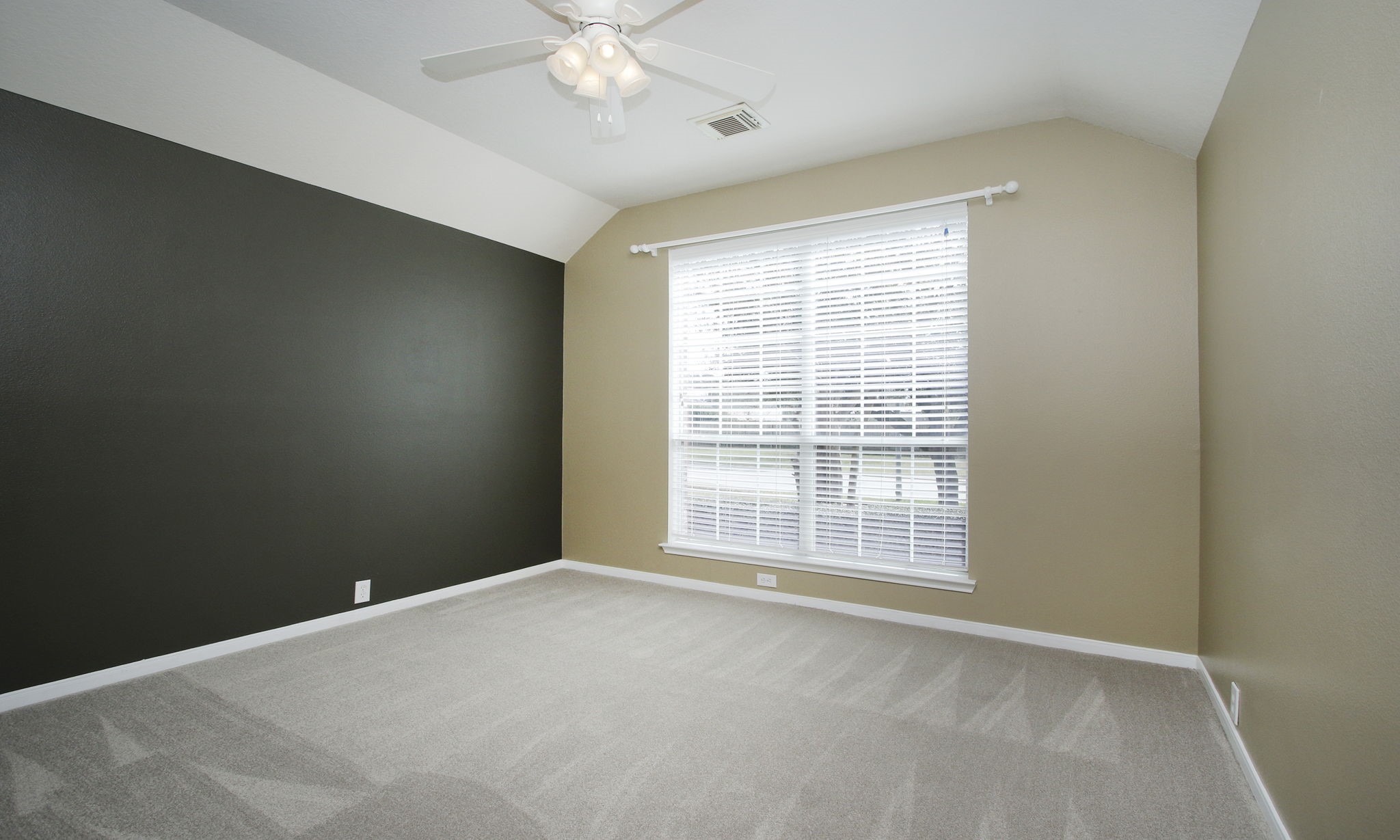 2802 Parkeston Drive Spring, TX 77388 - Photo 36 of 49 a view of an empty room with a window