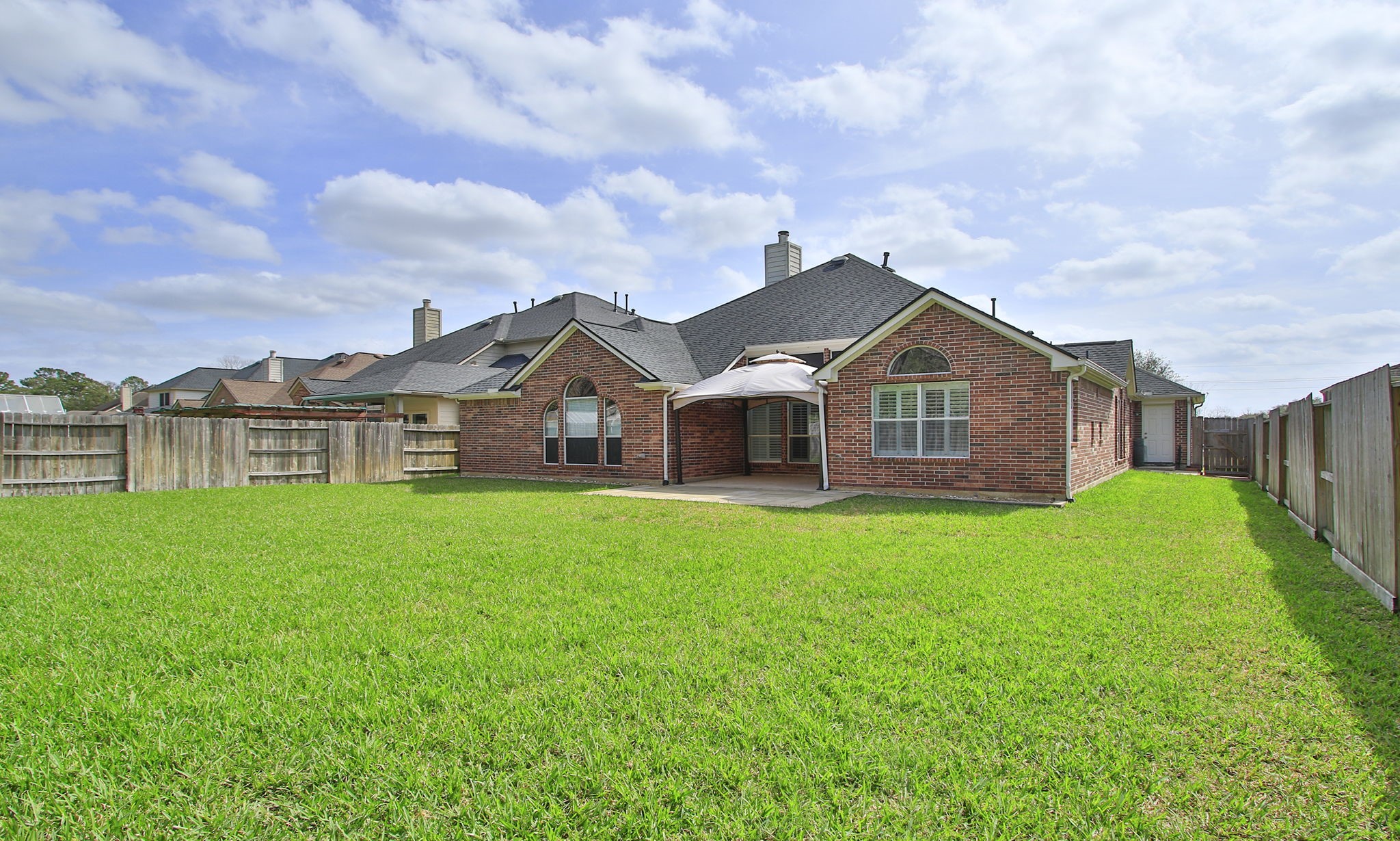2802 Parkeston Drive Spring, TX 77388 - Photo 45 of 49 a view of a house with backyard and garden