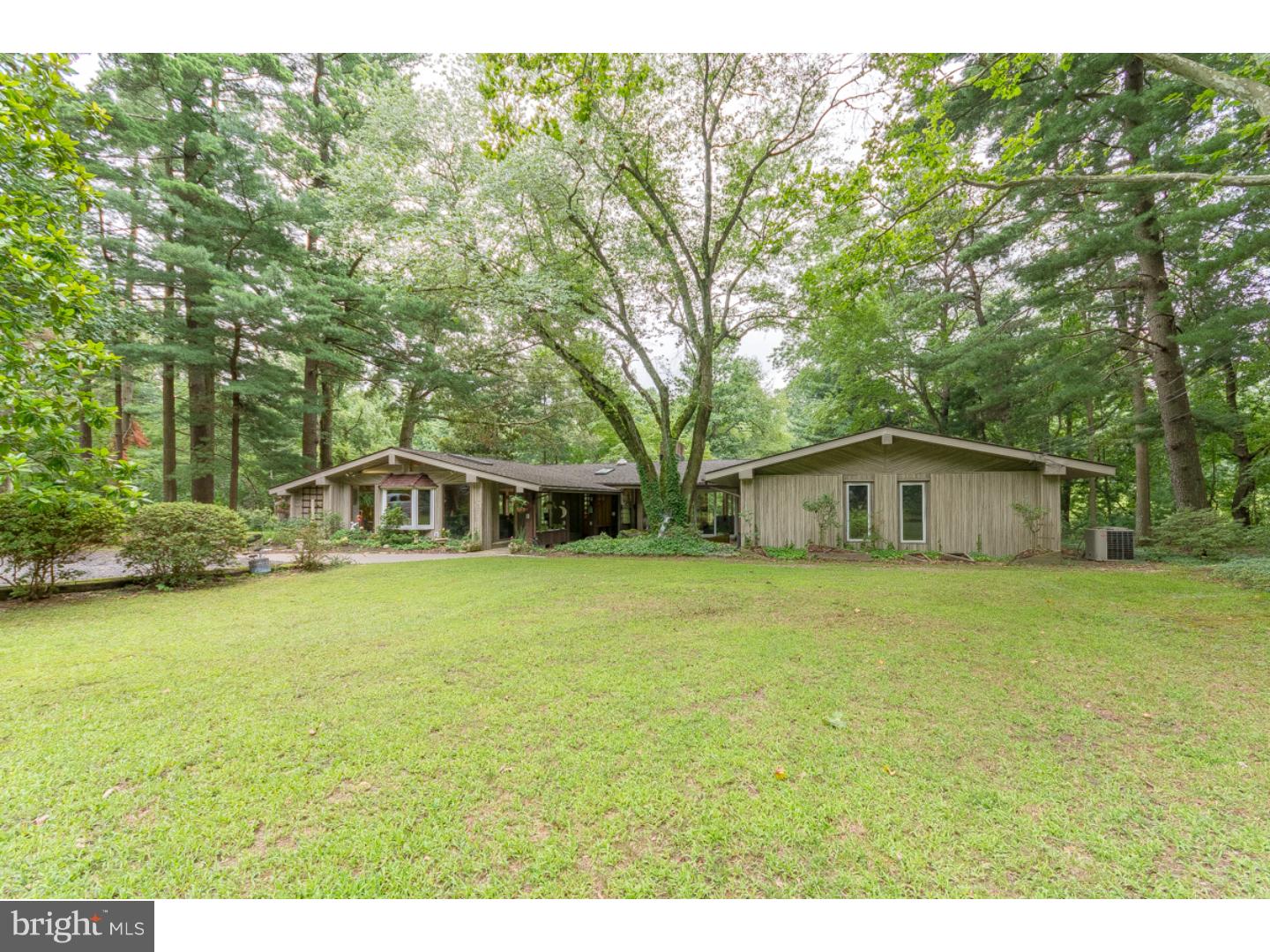 123 Pitman Downer Road Sewell, NJ 08080 - Photo 2 of 24 Gallery Image 2