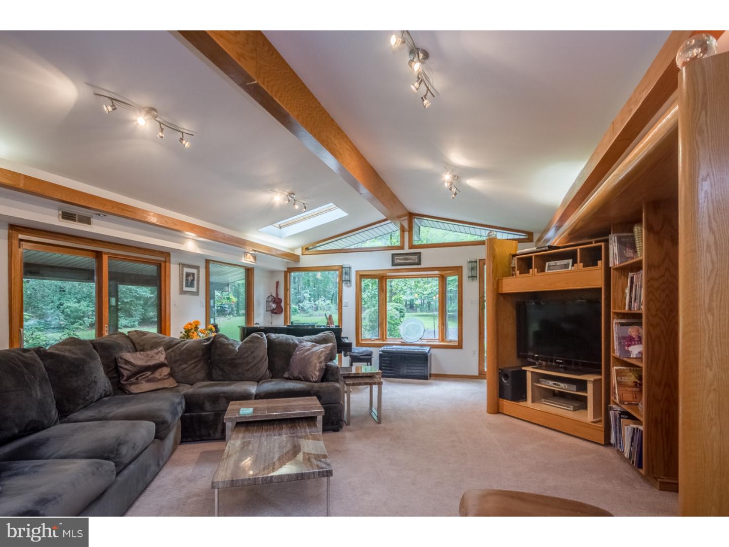 123 Pitman Downer Road Sewell, NJ 08080 - Photo 5 of 24 Gallery Image 5