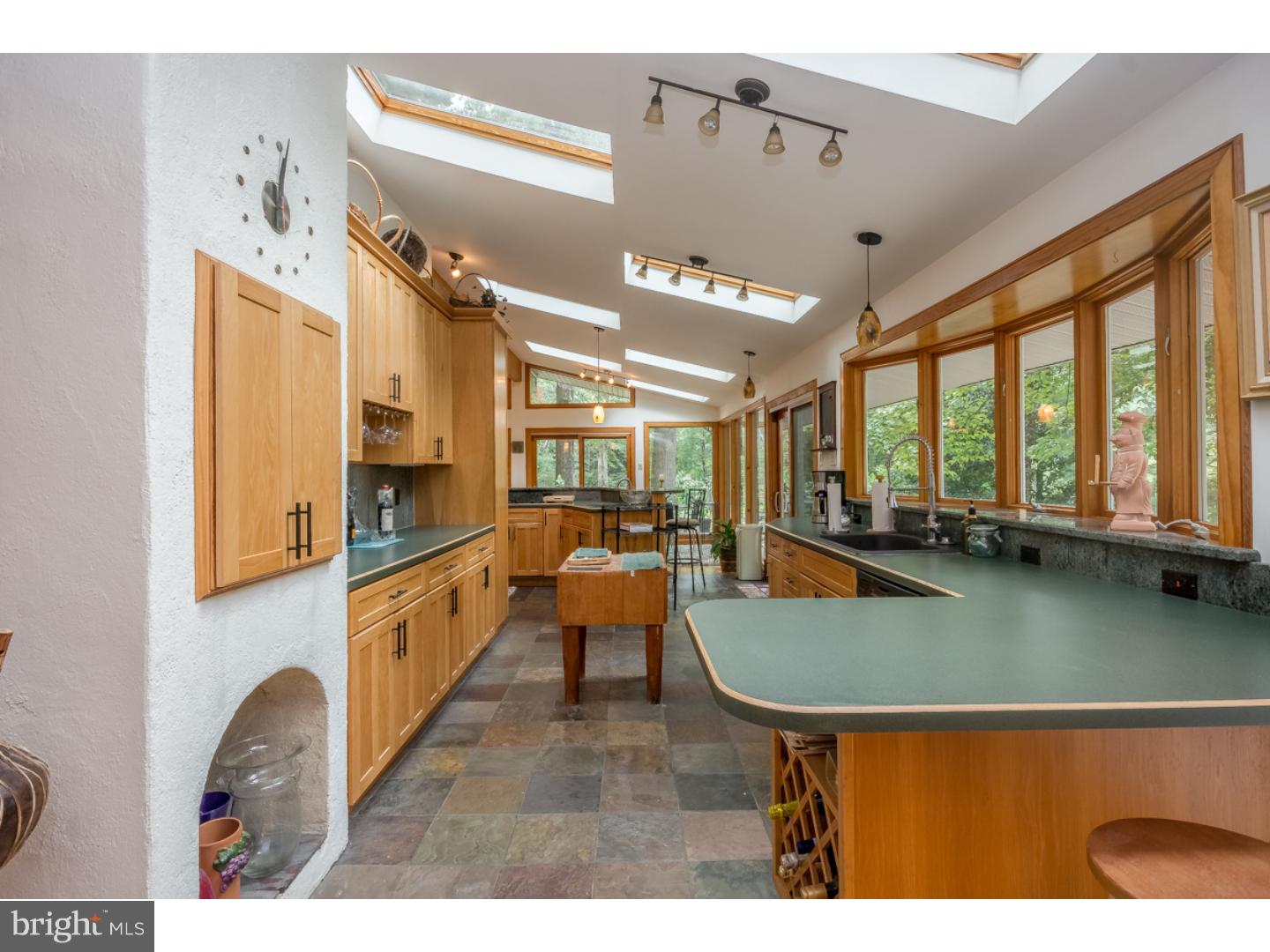 123 Pitman Downer Road Sewell, NJ 08080 - Photo 8 of 24 Gallery Image 8