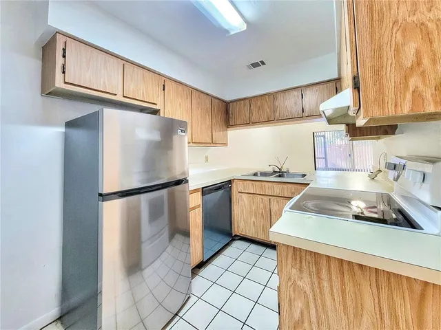$132,900 | 2635 Southwest 35th Place, Unit 1401, Gainesville, FL 32608