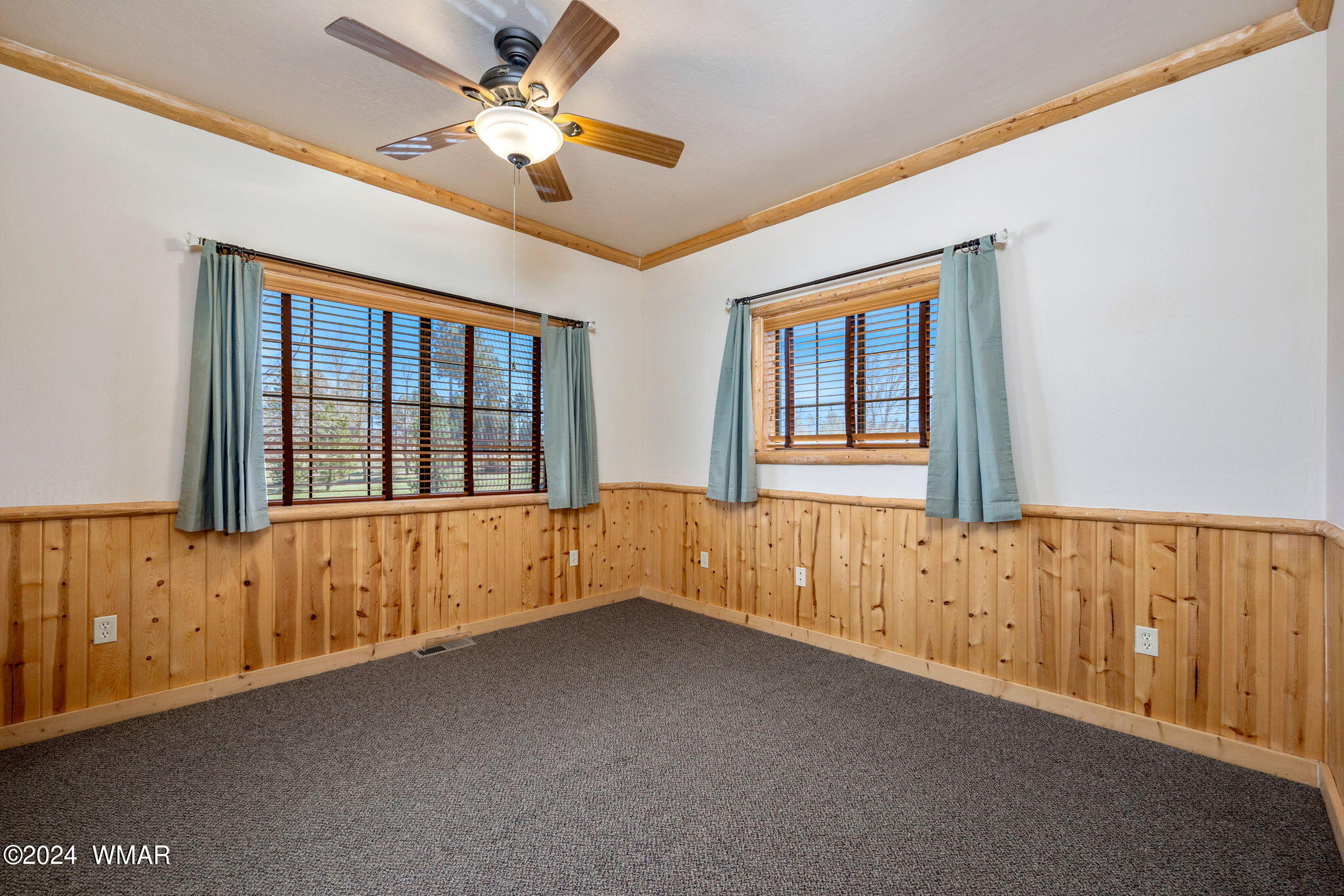 2266 Overgaard Springs Loop Overgaard, AZ 85933 - Photo 11 of 27 Gallery Image 11