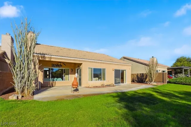 $350,000 | 1199 Golf Club Drive, Laughlin, NV 89029