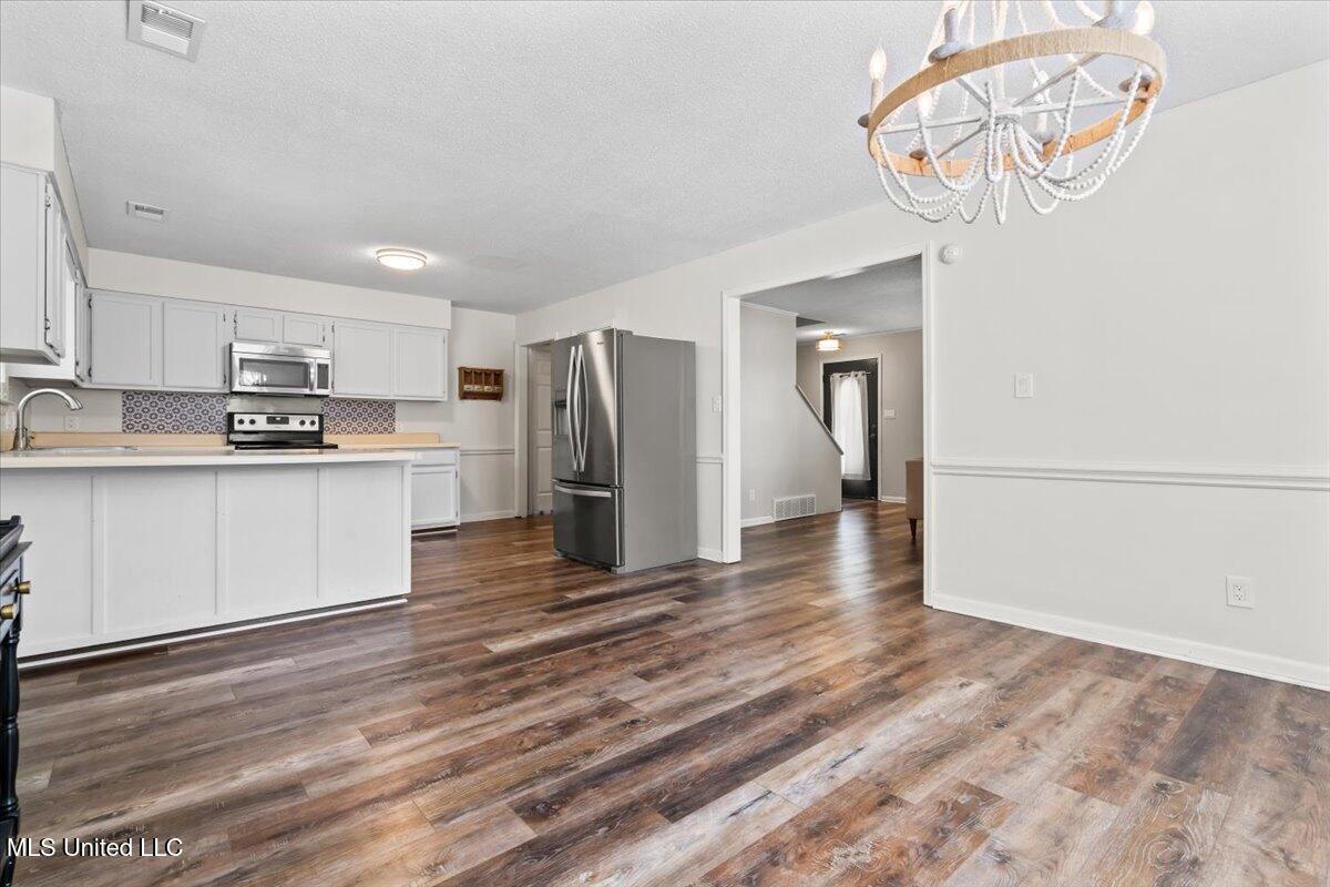 29 Forest Hill Road Byhalia, MS 38611 - Photo 11 of 22 Kitchen